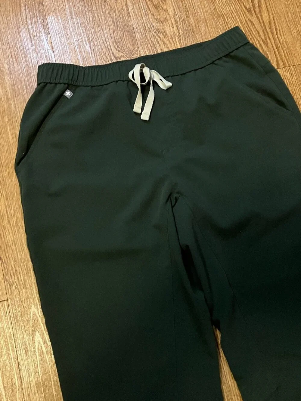 FIGS Tansen Jogger Pants Mens M Green Medical Scrub Tapered Drawstring MXXSW2004